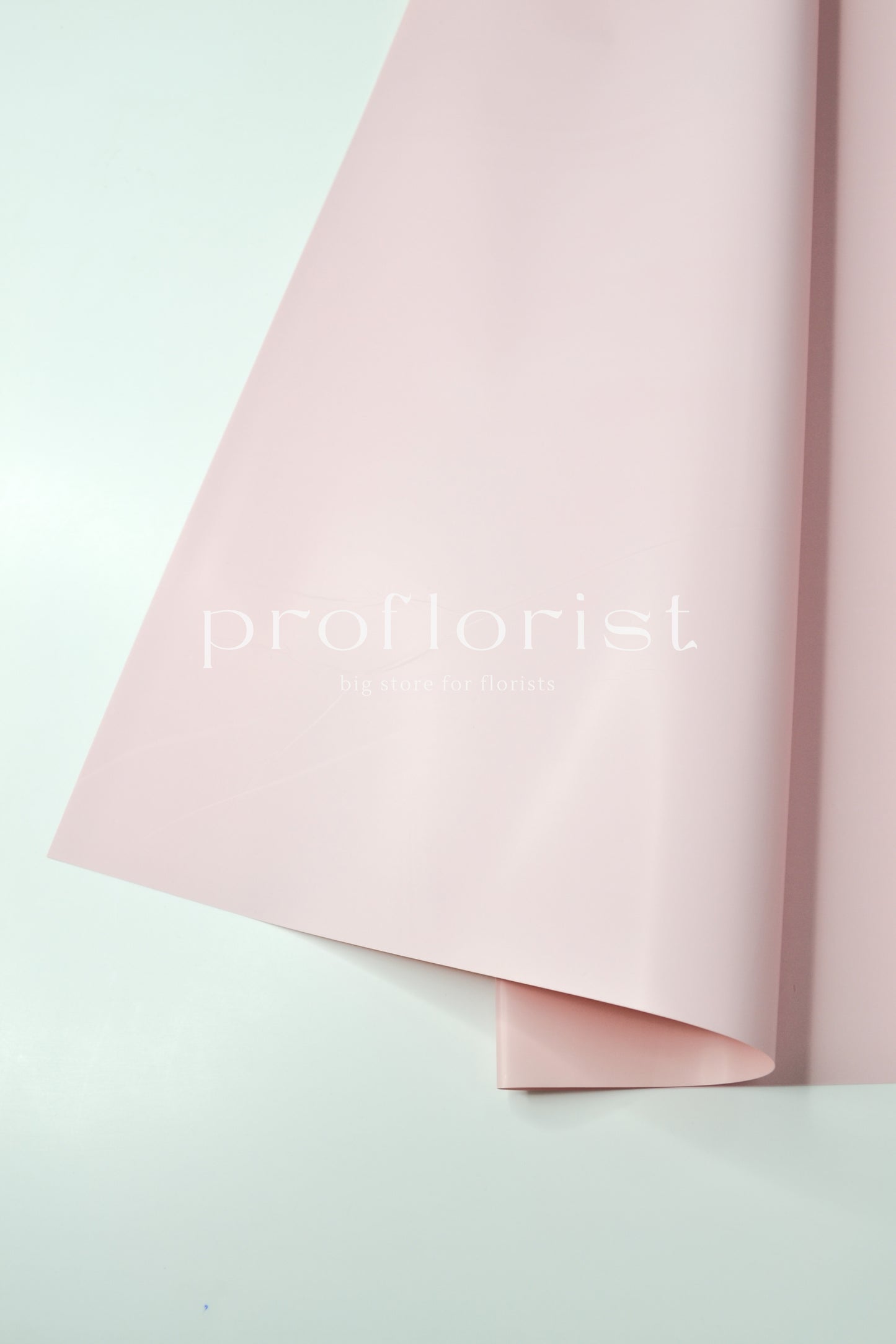 Folia ozdobna florystyczna matowa wodoodporna dwustronna satynowa do opakowania bukietów w arkuszach, 20 szt, premium jakość, jednolity kolor jasny pódrowy róż | Proflorist