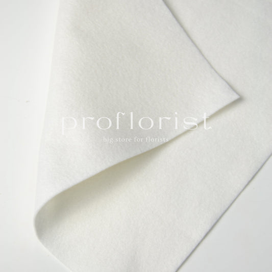 Włóknina florystyczna chłonna do transportu kwiatów – zabezpieczenie łodyg bukietu
