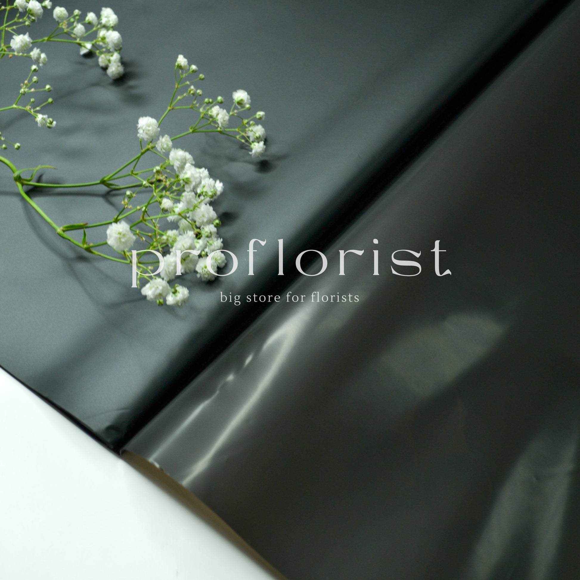 Folia ozdobna florystyczna matowa wodoodporna do opakowania bukietów w arkuszach, 20 szt, premium jakość, jednolity kolor czarny | Proflorist 