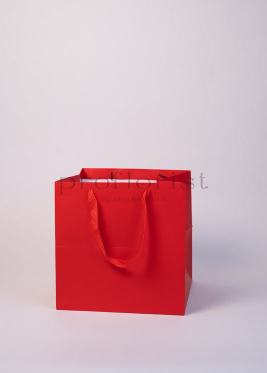 Czerwona torba prezentowa z papieru kraft – duża, elegancka, błyszcząca 30x30x30cm CZERWONA
