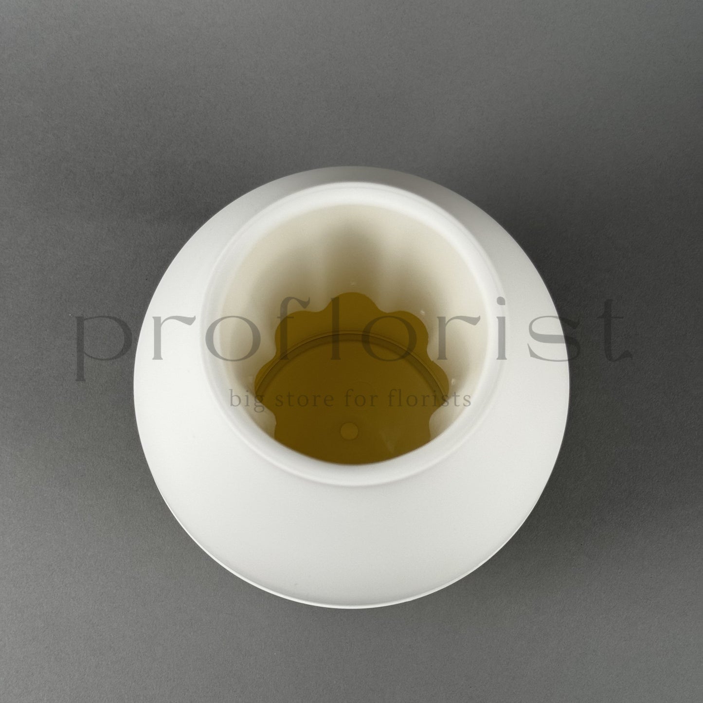 Wazon z ochroną przed rozlaniem - praktyczny i elegancki