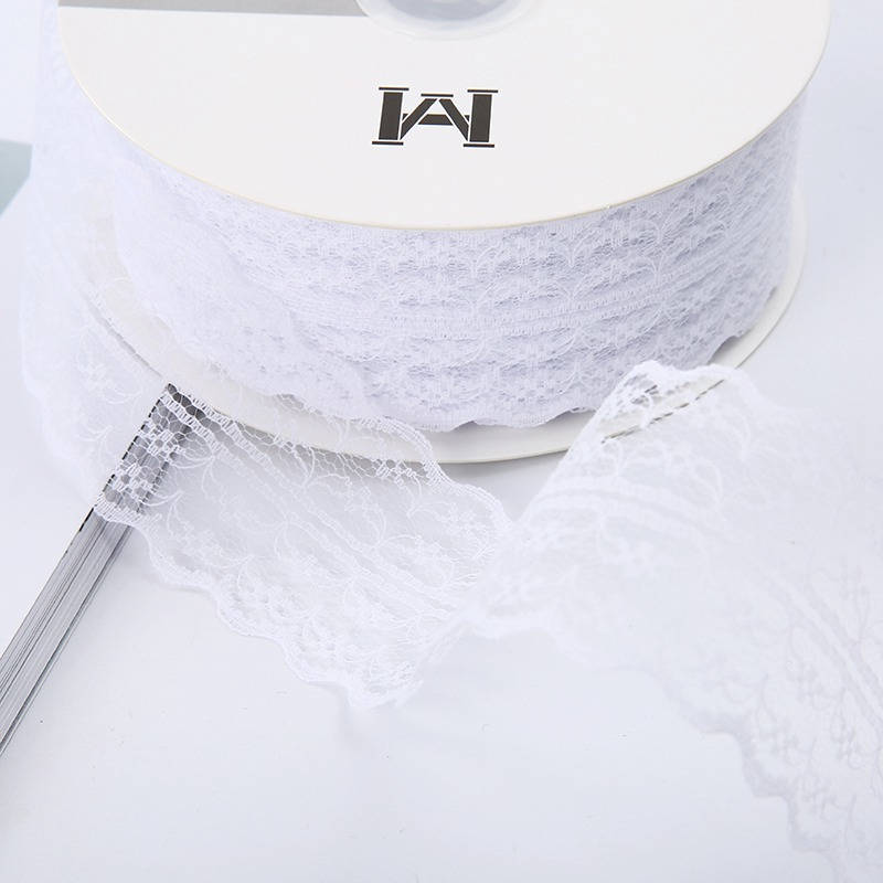 Wstążka koronkowa ozdobna - 4,5 cm × 50 yd