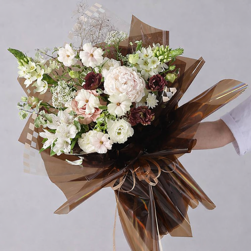 Folia florystyczna opalizująca holograficzna 58×58 cm – arkusze 15 szt.